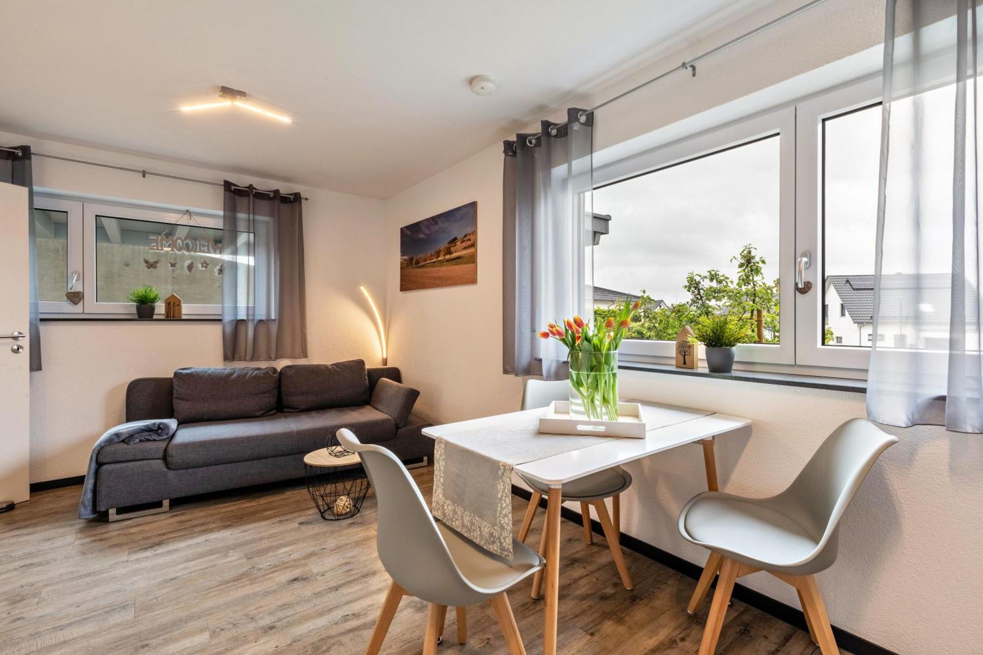 Ferienwohnung Am Weissgerber Мюнзінґен Екстер'єр фото
